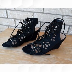 Report platform heels
